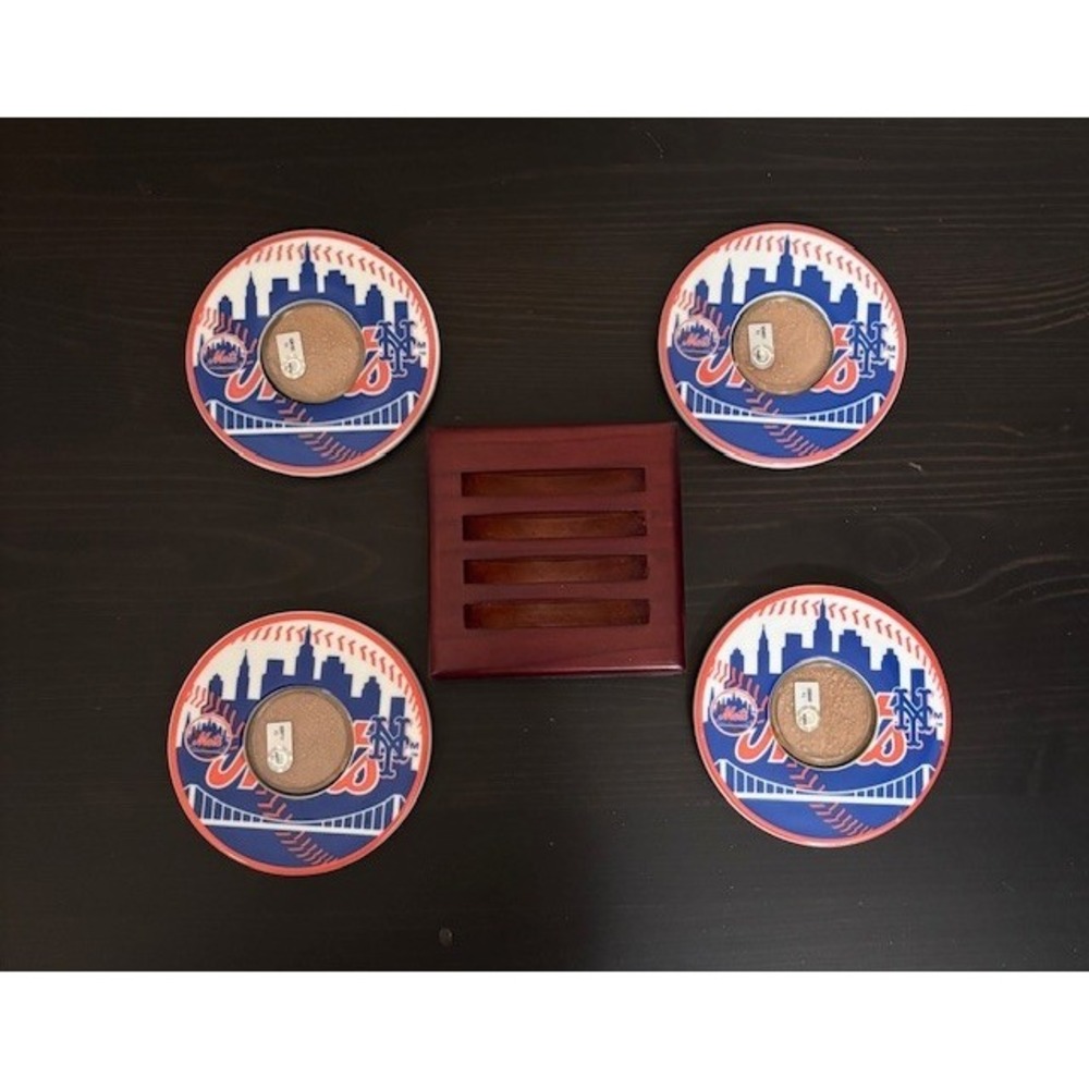 New York Mets MLB 4 Piece Coaster Set with Field Dirt Insert and Display Base